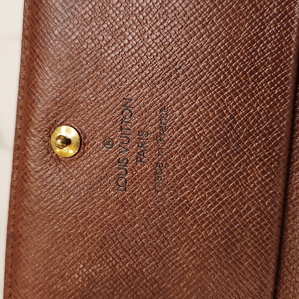 Louis Vuitton Porte Monnaie Tresor Monogram Wallet - Picture 5 of 13